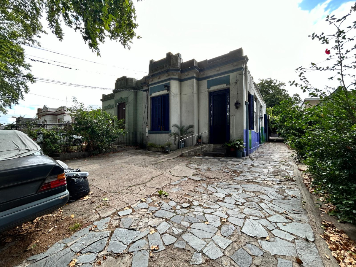 Casa ID.2977 - Venta Casa con Apartamentos Padrón Único Sayago Inversión