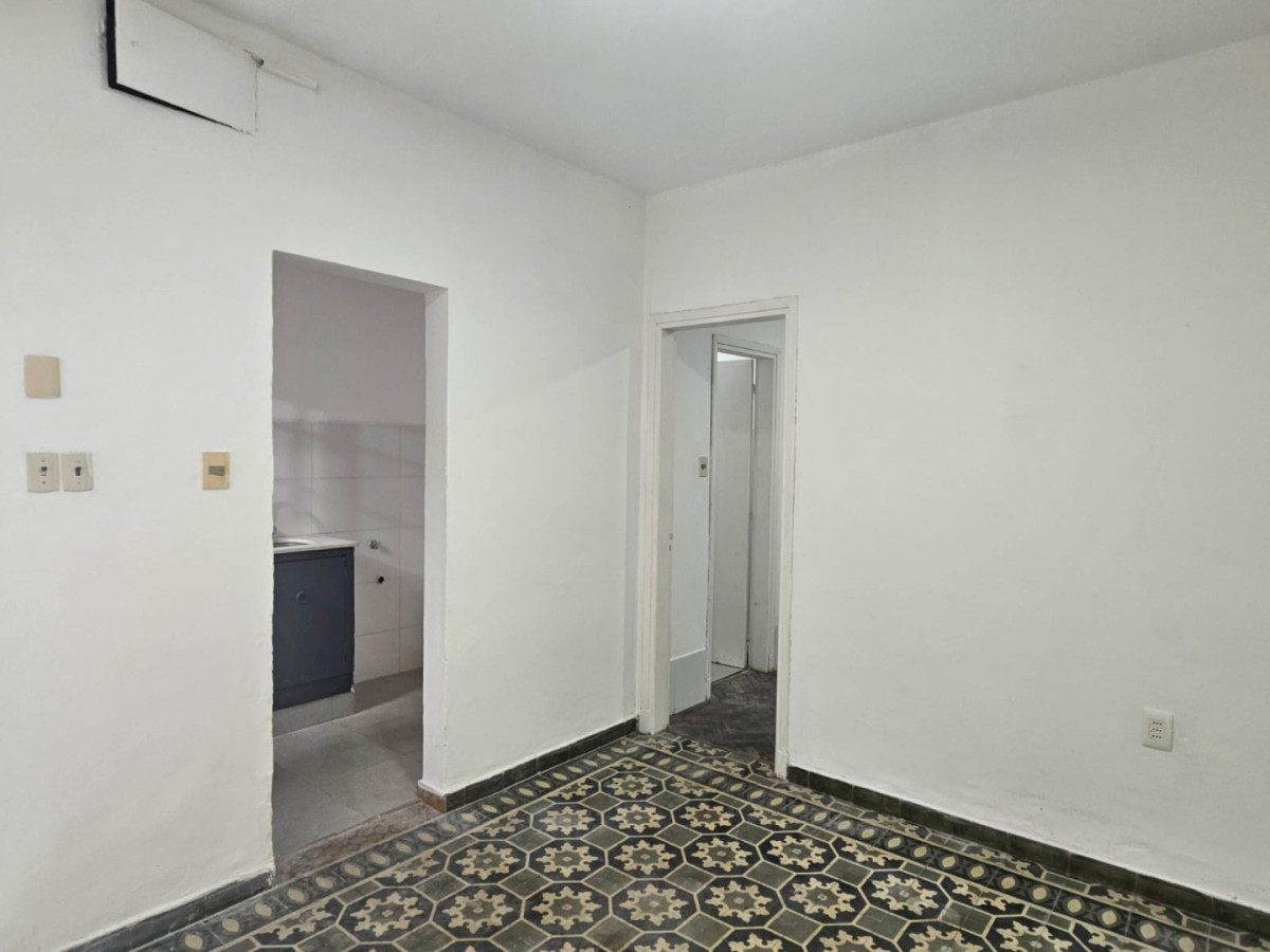 Casa ID.5650 - Alquiler Casa 1 Dormitorio La Teja con patio