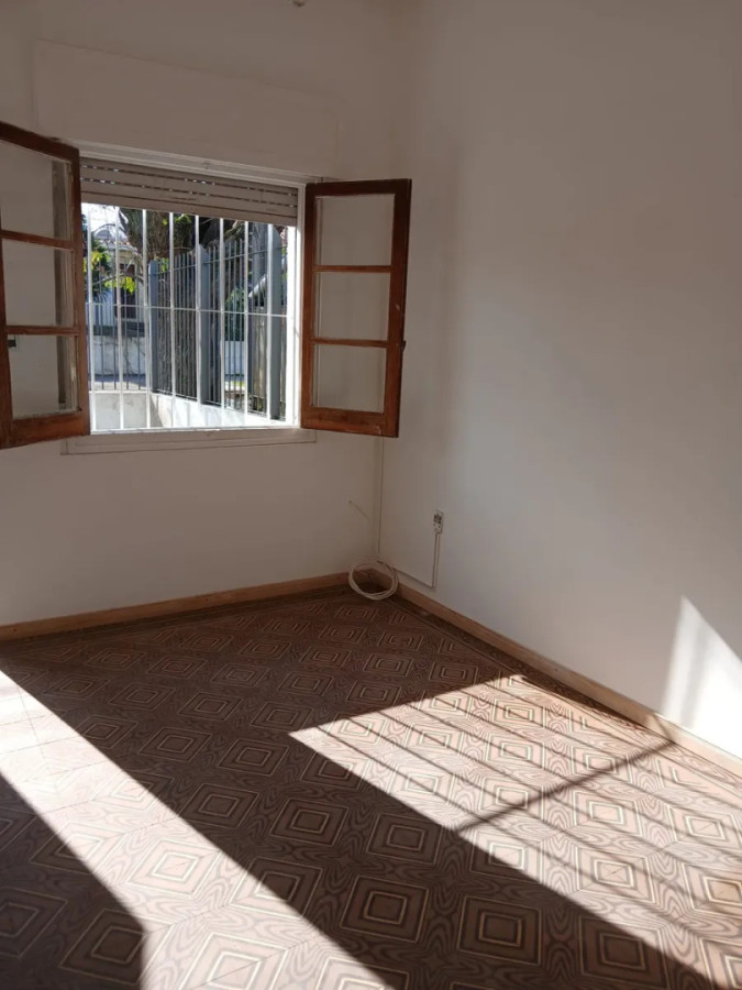 Casa ID.6882 - Alquiler Apartamento 2 Dormitorios Buceo Patio y Cochera