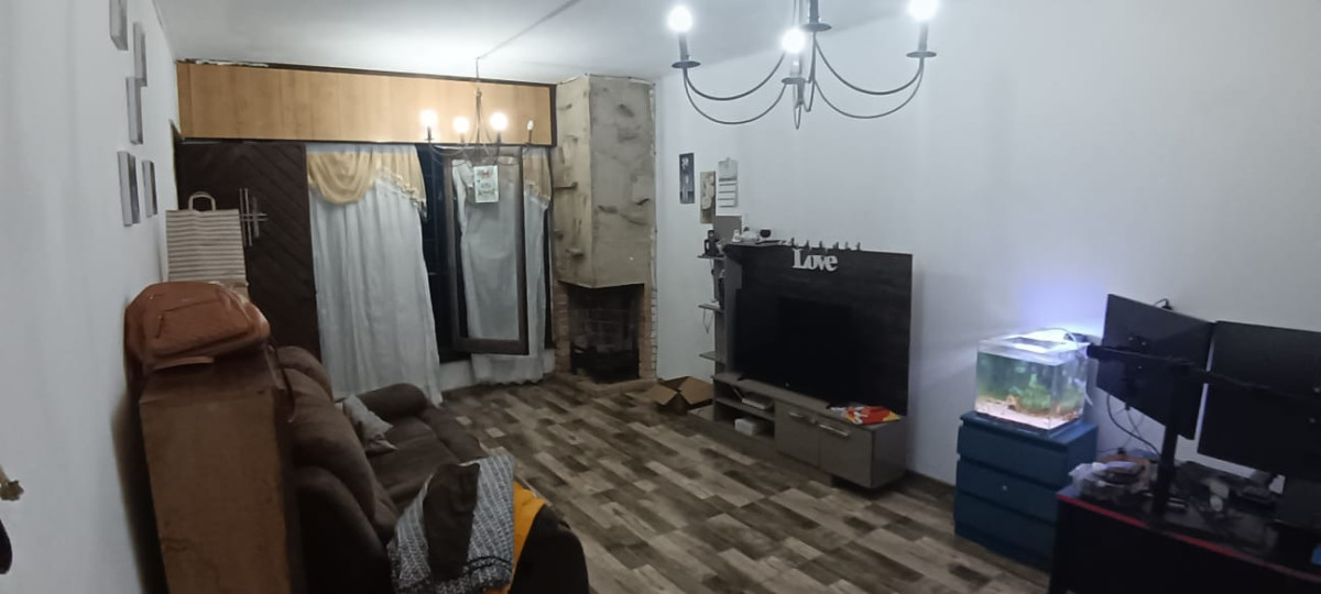 Casa ID.5931 - Venta Casa Reciclada 2 Dormitorios Barbacoa Perez Castellano