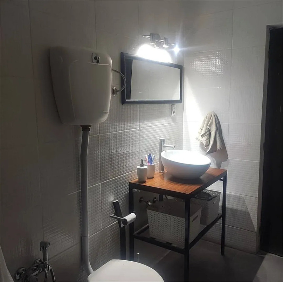 Casa ID.6147 - Venta Casa 8 Dormitorios 2 Cocinas Inversion Bella Vista