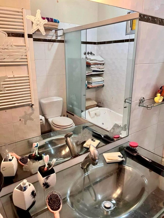 Casa ID.4588 - Venta Casa 5 Dormitorios Malvin con Piscina Barbacoa y Garaje
