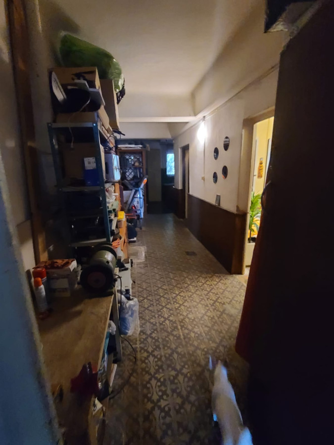 Casa ID.5004 - Venta Casa 5 Dormitorios La Blanqueada con Garaje y Patio