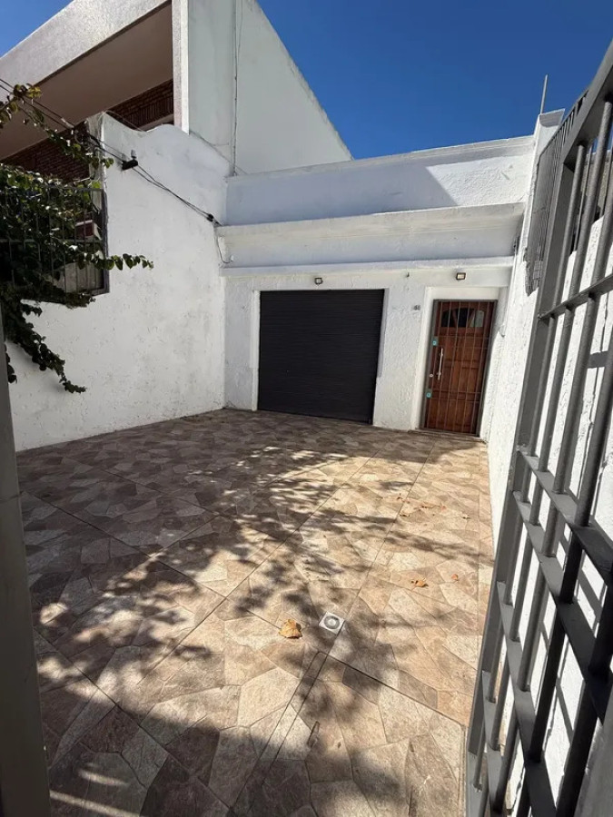 Casa ID.6205 - Alquiler Casa y Local Buceo 3 Dormitorios con Garaje