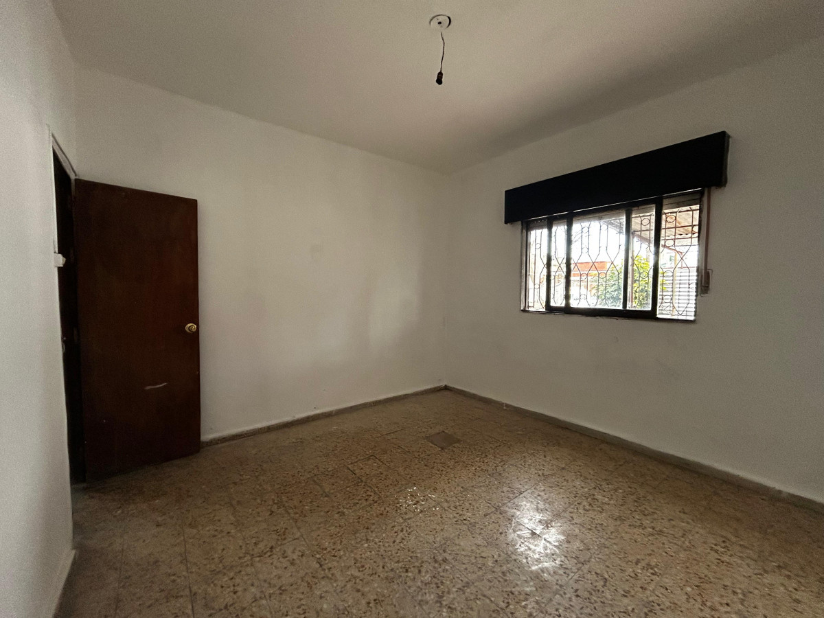 Casa ID.5065 - Alquiler Casa 1 Dormitorio Cerrito con patio y parrillero