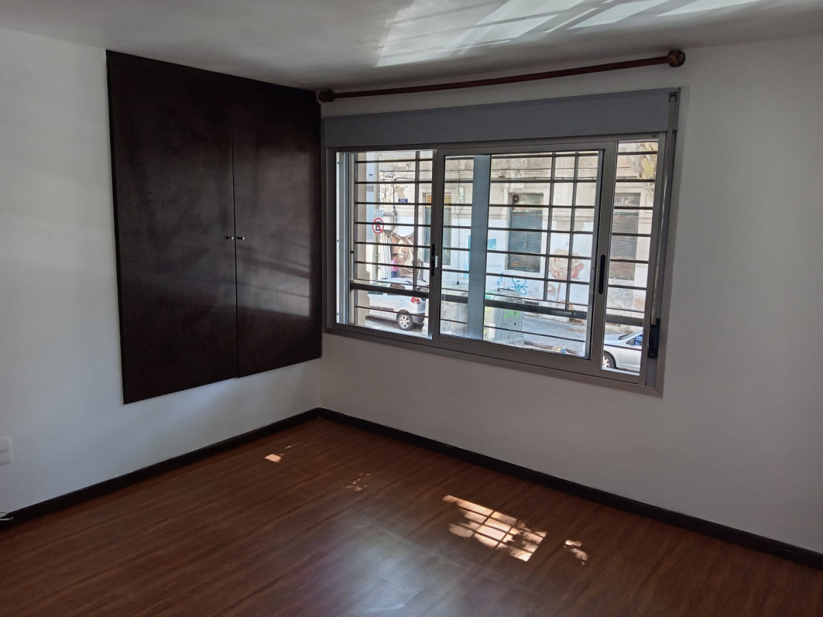 Casa ID.5795 - Alquiler Apartamento tipo Casa 3 Dormitorios y Patio Palermo