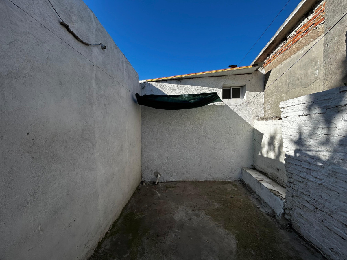 Casa ID.5466 - Alquiler Casa 2 Dormitorios Sayago con Patio