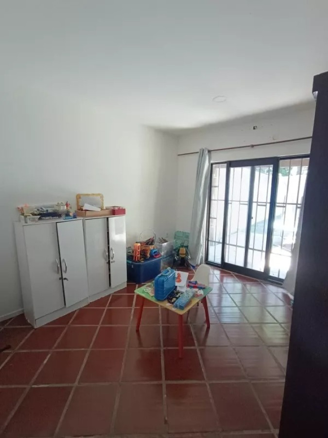 Casa ID.4470 - Venta Casa 3 Dormitorios Neptunia con Garaje y Acceso al Lago