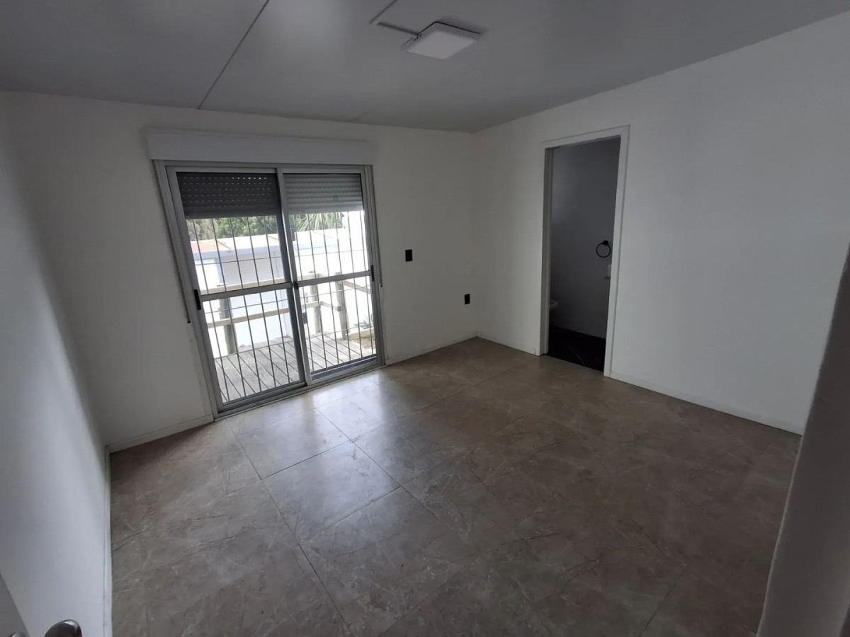 Casa ID.6877 - Alquiler Casa PH 2 Dormitorios Aires Puros Patio y Parrillero