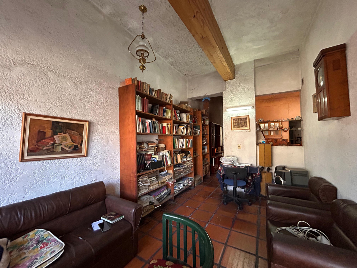 Casa ID.4680 - Venta Casa 3 Dormitorios Reducto con garaje,barbacoa y patio