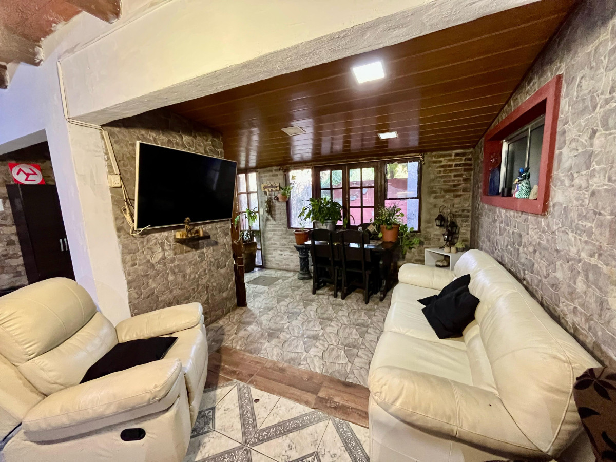 Casa ID.4498 - Venta Terreno + 2 Casas El Pinar con Piscina y Barbacoa