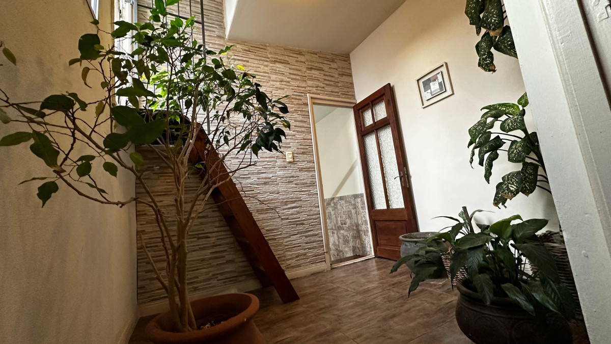Casa ID.3925 - Venta Casa 3 Dormitorios La Blanqueada Azotea Cochera