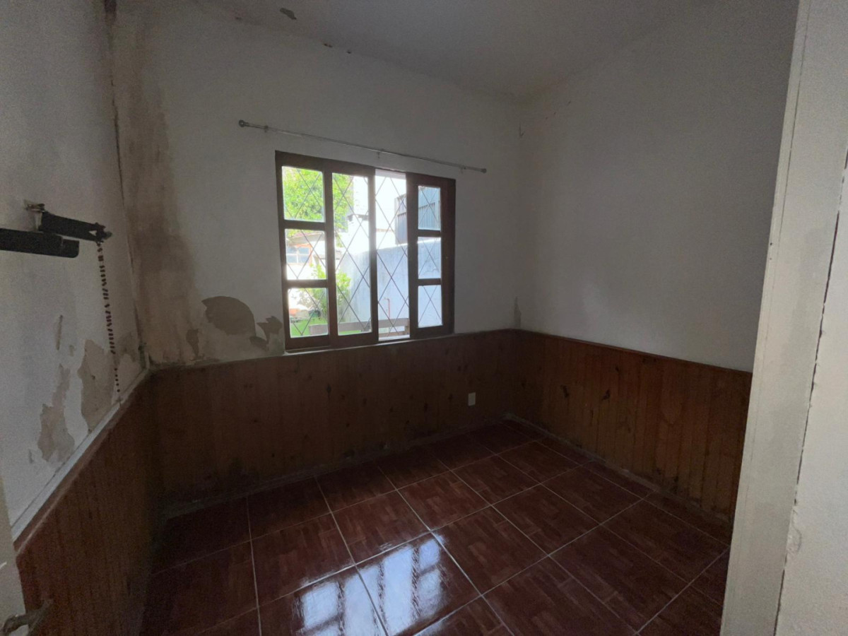 Casa ID.5668 - Venta Casa 2 Dormitorios Pocitos con patio 