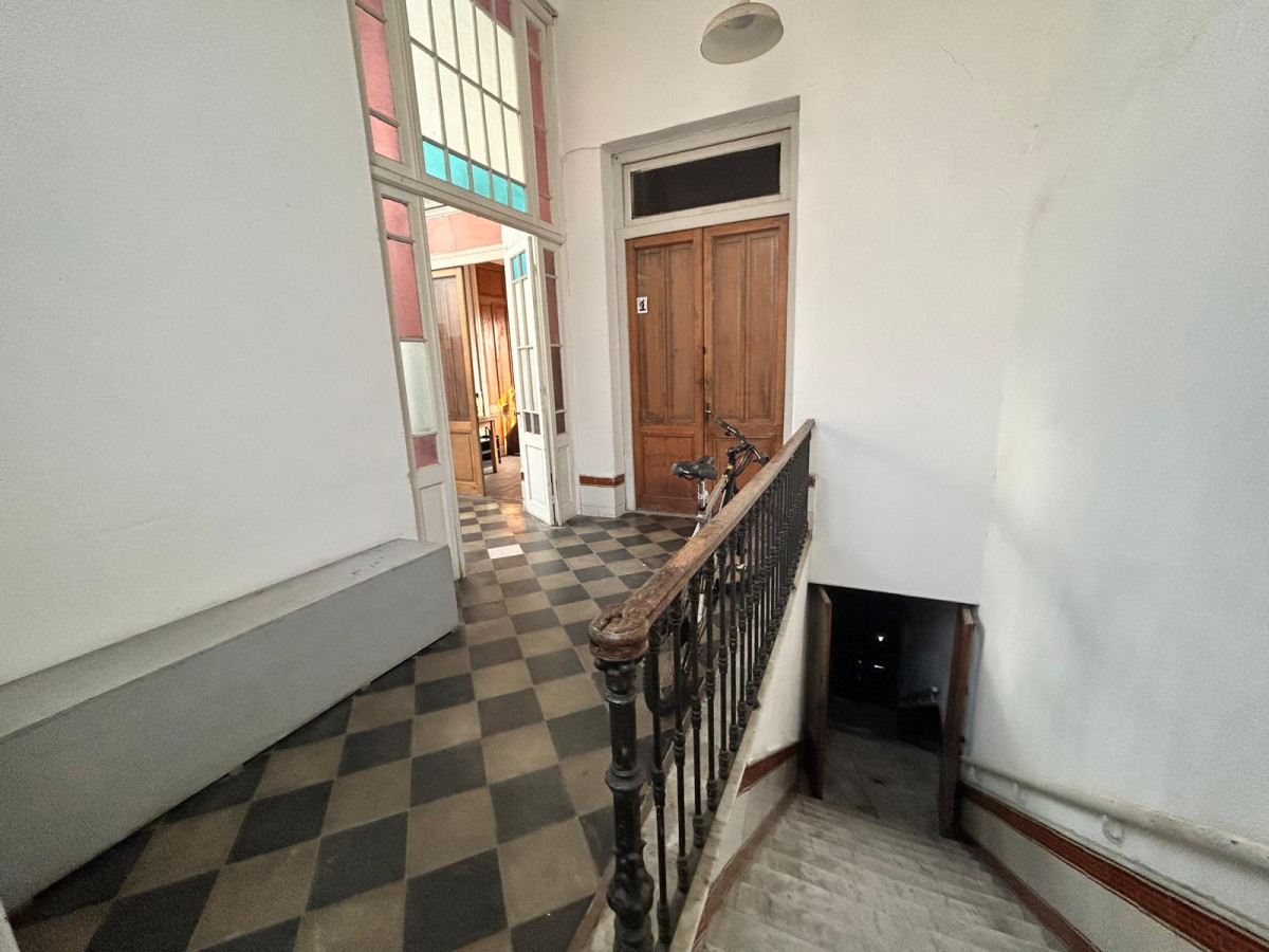 Casa ID.3549 - Venta Casa 4 Dormitorios Centro con Balcón 