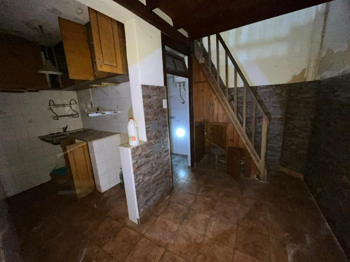 Casa ID.5888 - Venta Casa a Reciclar 2 Dormitorios Aguada terraza y parrillero