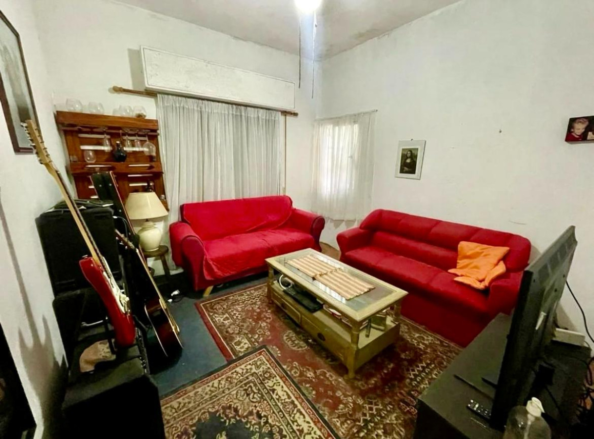 Casa ID.4563 - Venta Casa 2 Dormitorios Buceo con Cochera
