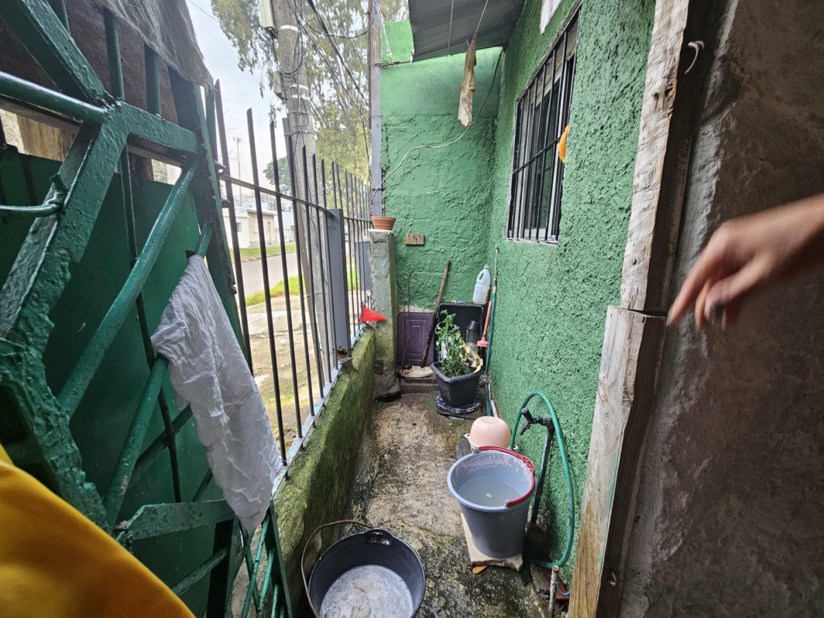 Casa ID.6479 - Venta Casa 2 Dormitorios La Teja con Patio Chico Oportunidad