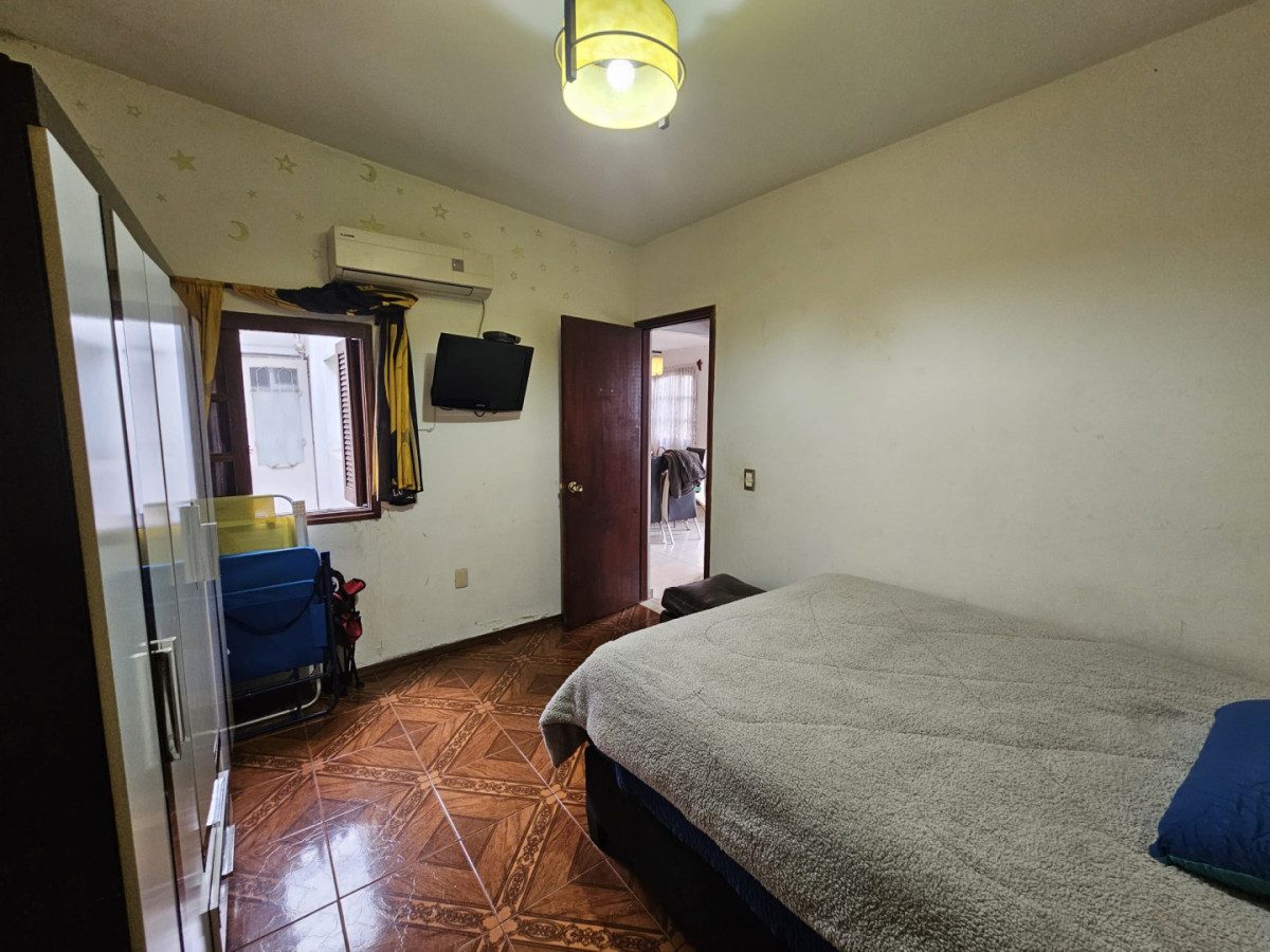 Casa ID.6707 - Venta 2 Casas 4 Dormitorios Sayago con Patio y Parrillero