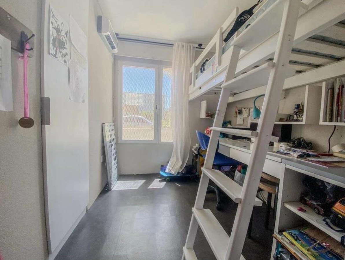 Casa ID.4290 - Venta Casa 3 Dormitorios Malvin con Terraza y Patio