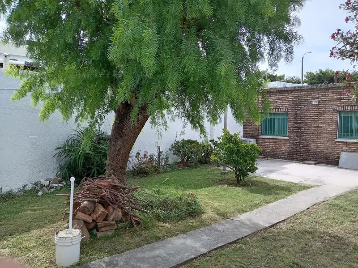 Casa ID.6400 - Venta Casa 3 Dormitorios Paso Molino con patio y cochera