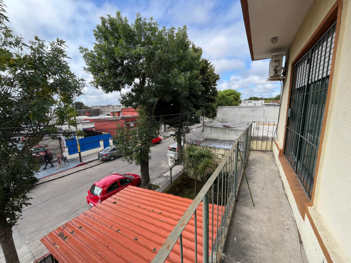 Casa ID.5956 - Venta Casa 2 Dormitorios Union con Patio Cochera y Barbacoa