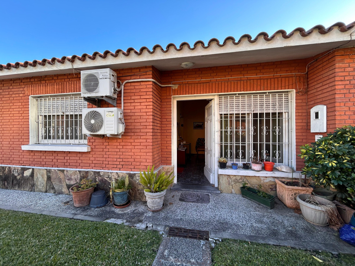 Casa ID.5015 - Venta Casa 3 Dormitorios Complejo Prado con patio 