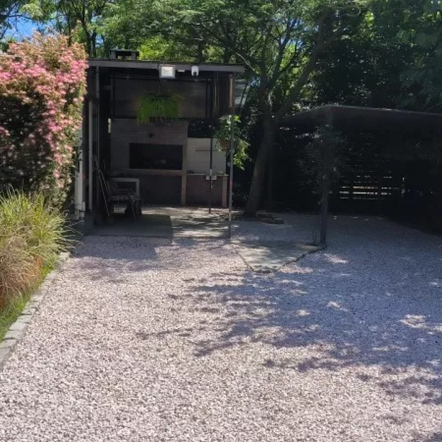 Casa ID.4558 - Venta Casa con Gran Terreno 1 Dormitorio El Pinar Sur