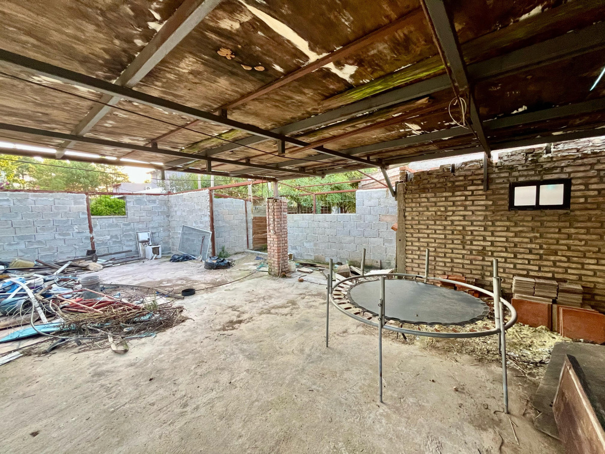 Casa ID.4498 - Venta Terreno + 2 Casas El Pinar con Piscina y Barbacoa