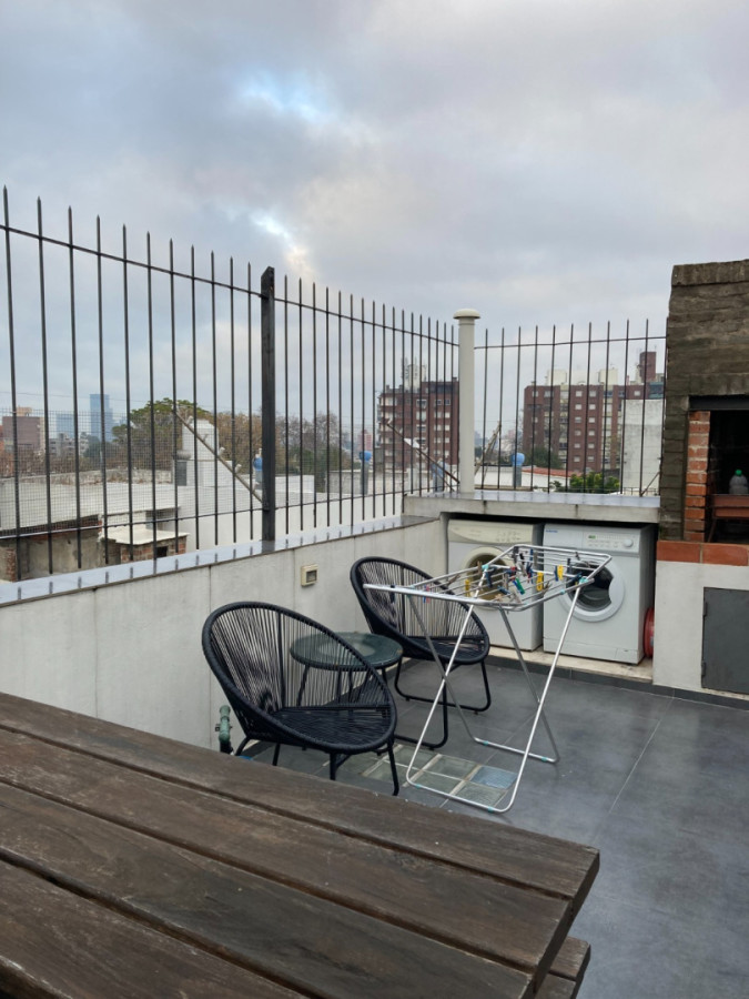 Casa ID.6063 - Alquiler Casa PH 4 Dormitorio Buceo con parrillero