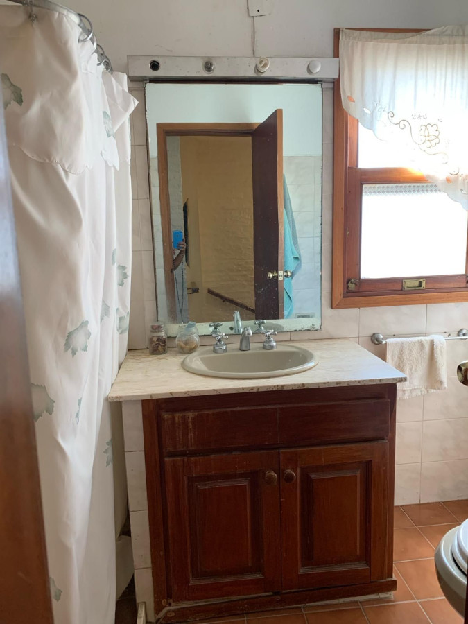 Casa ID.3180 - Venta Casa 3 Dormitorios Carrasco Norte Jardín Cochera 