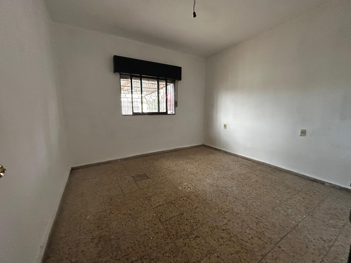 Casa ID.5065 - Alquiler Casa 1 Dormitorio Cerrito con patio y parrillero