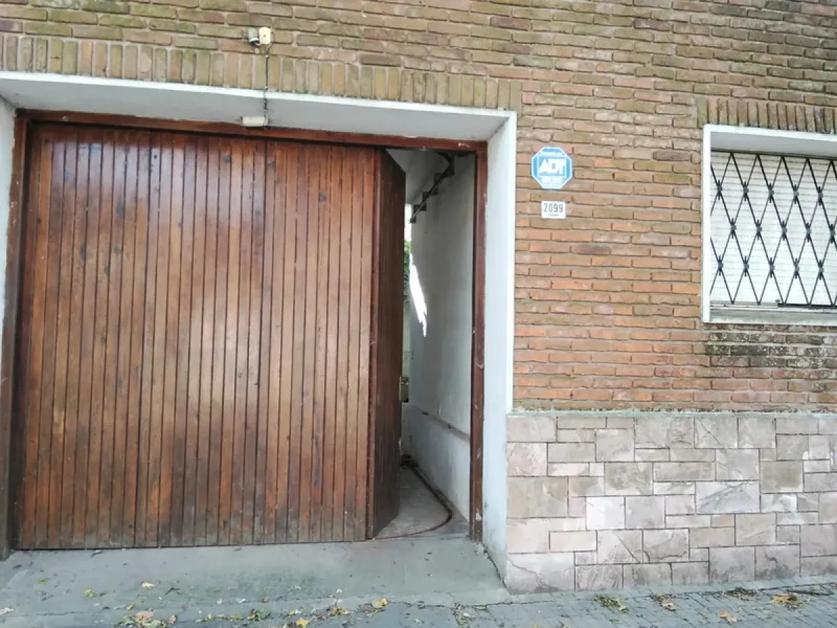 Casa ID.6402 - Venta Casa 3 Dormitorios La Coercial con patio y garaje