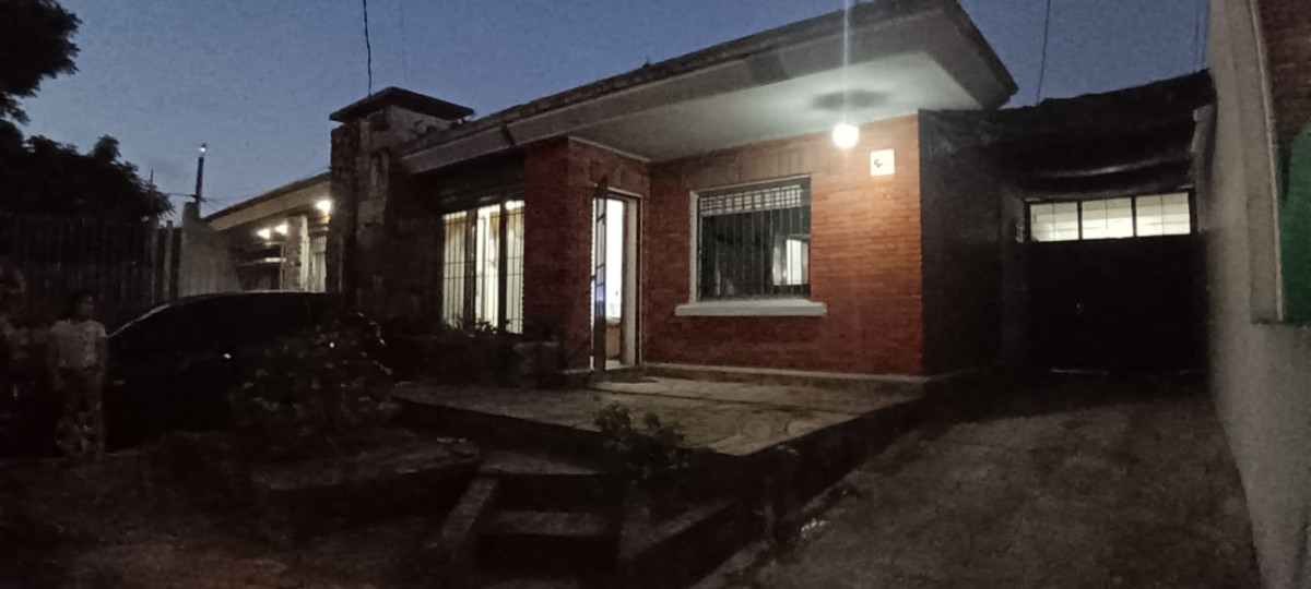 Casa ID.5931 - Venta Casa Reciclada 2 Dormitorios Barbacoa Perez Castellano