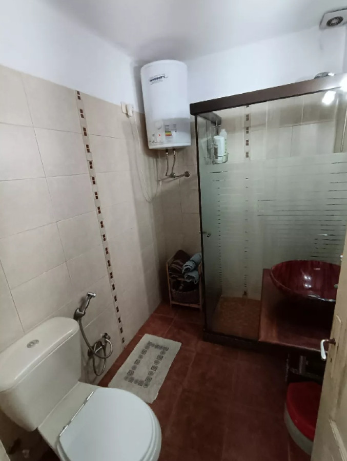 Casa ID.3479 - Venta Casa 2 Dormitorios La Blanqueada con Patio y Garaje