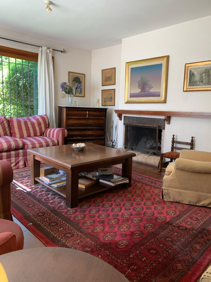 Casa ID.3180 - Venta Casa 3 Dormitorios Carrasco Norte Jardín Cochera 
