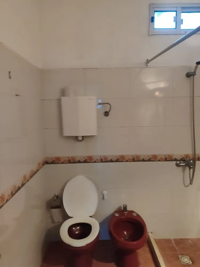 Casa ID.5085 - Alquiler o Venta Casa 3 Dormitorios Cerrito patio y garaje