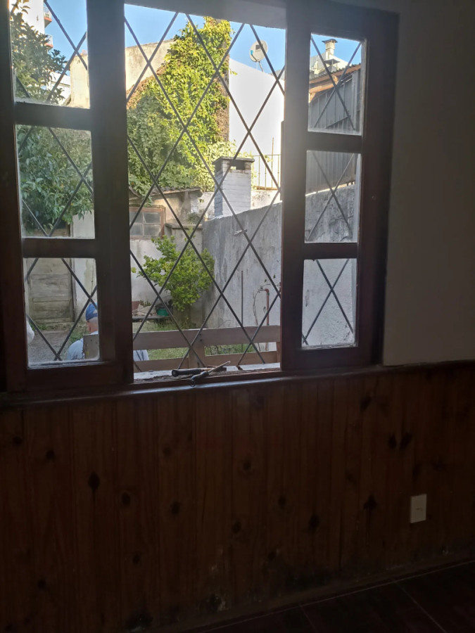 Casa ID.5668 - Venta Casa 2 Dormitorios Pocitos con patio 