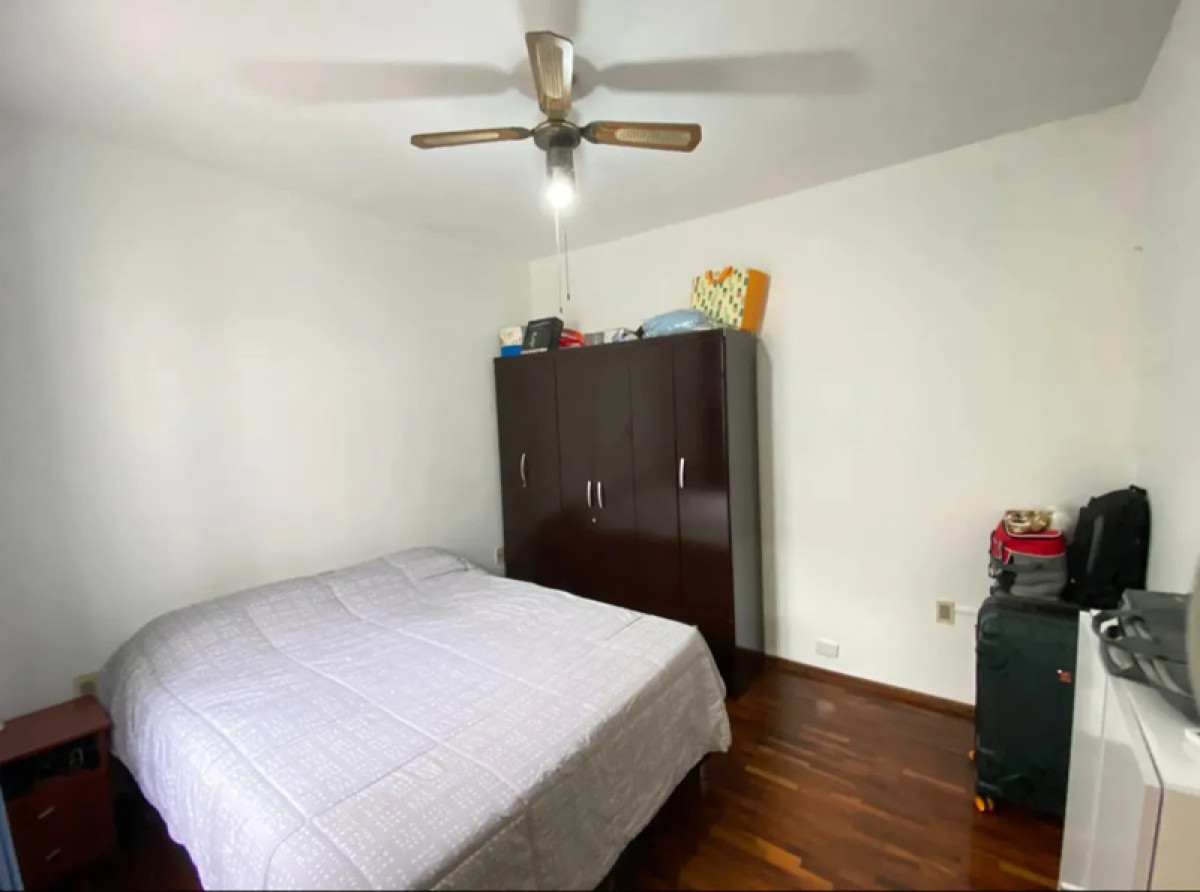 Casa ID.5692 - Venta Casa PH 2 Dormitorios Buceo con Patio y Cochera