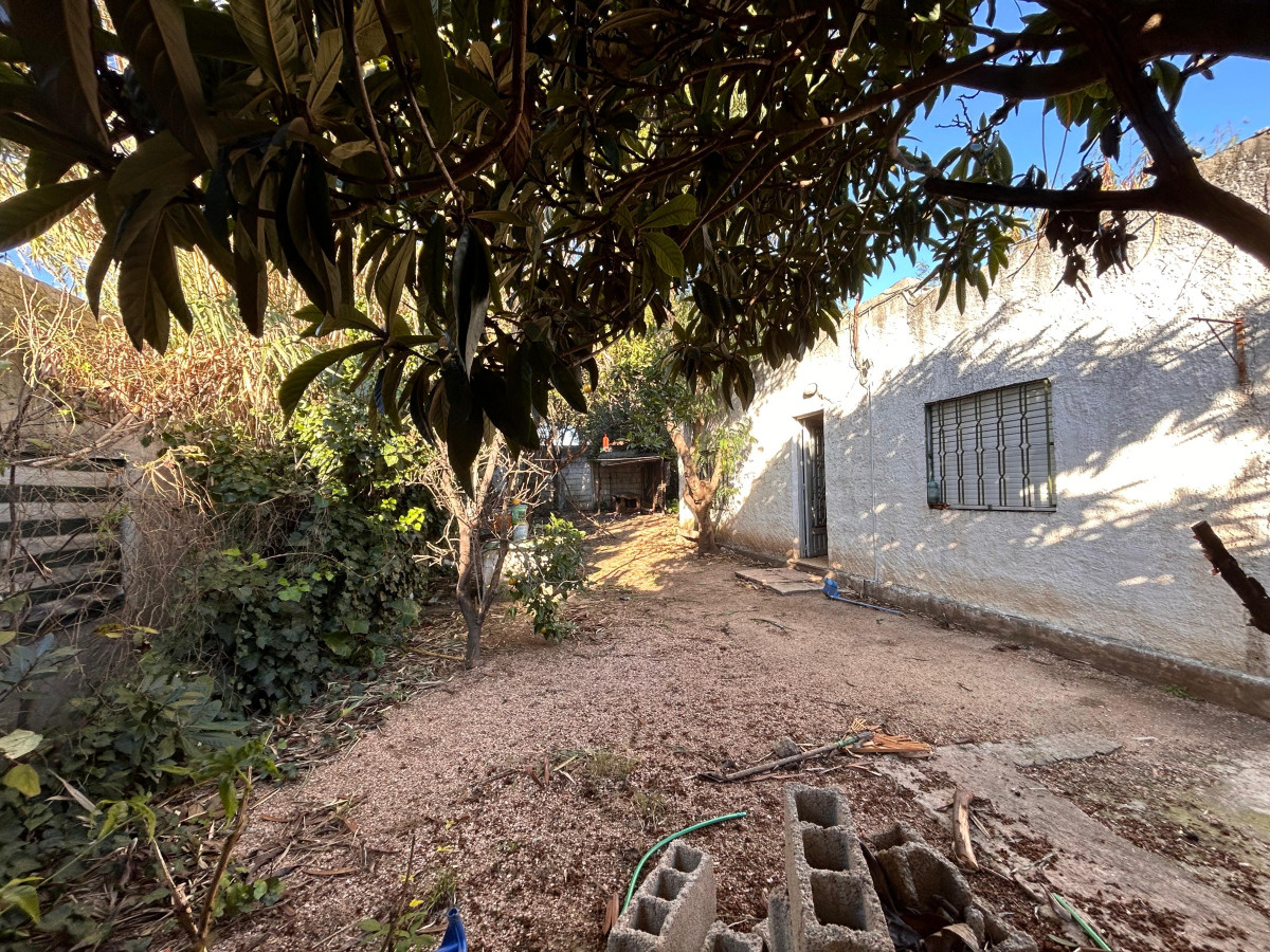 Casa ID.4848 - Venta Padron Unico con 3 Viviendas Flor de Maroñas Inversion