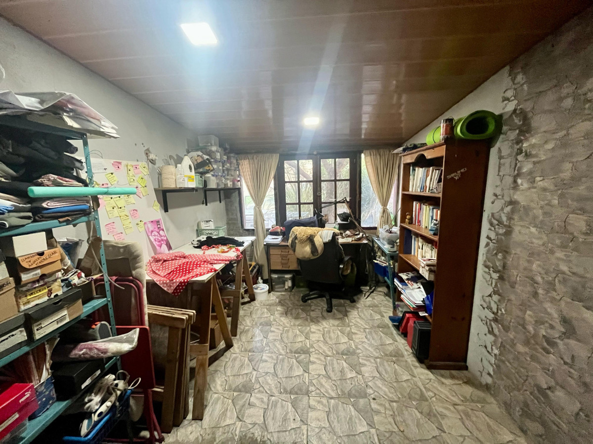 Casa ID.4498 - Venta Terreno + 2 Casas El Pinar con Piscina y Barbacoa