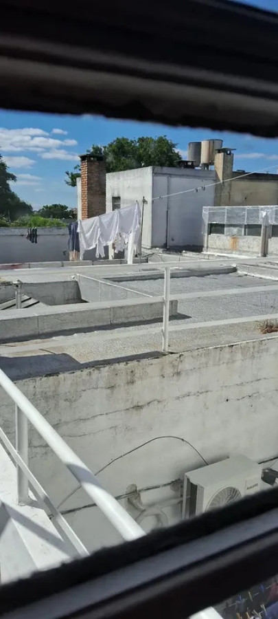 Casa ID.6452 - Alquiler Casa  4 Dormitorios Buceo con azotea y cochera 