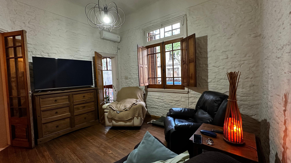 Casa ID.3925 - Venta Casa 3 Dormitorios La Blanqueada Azotea Cochera
