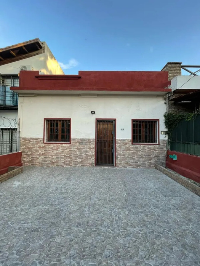Casa ID.6655 - Alquiler Apartamento 2 Dormitorios Buceo con patio y cochera