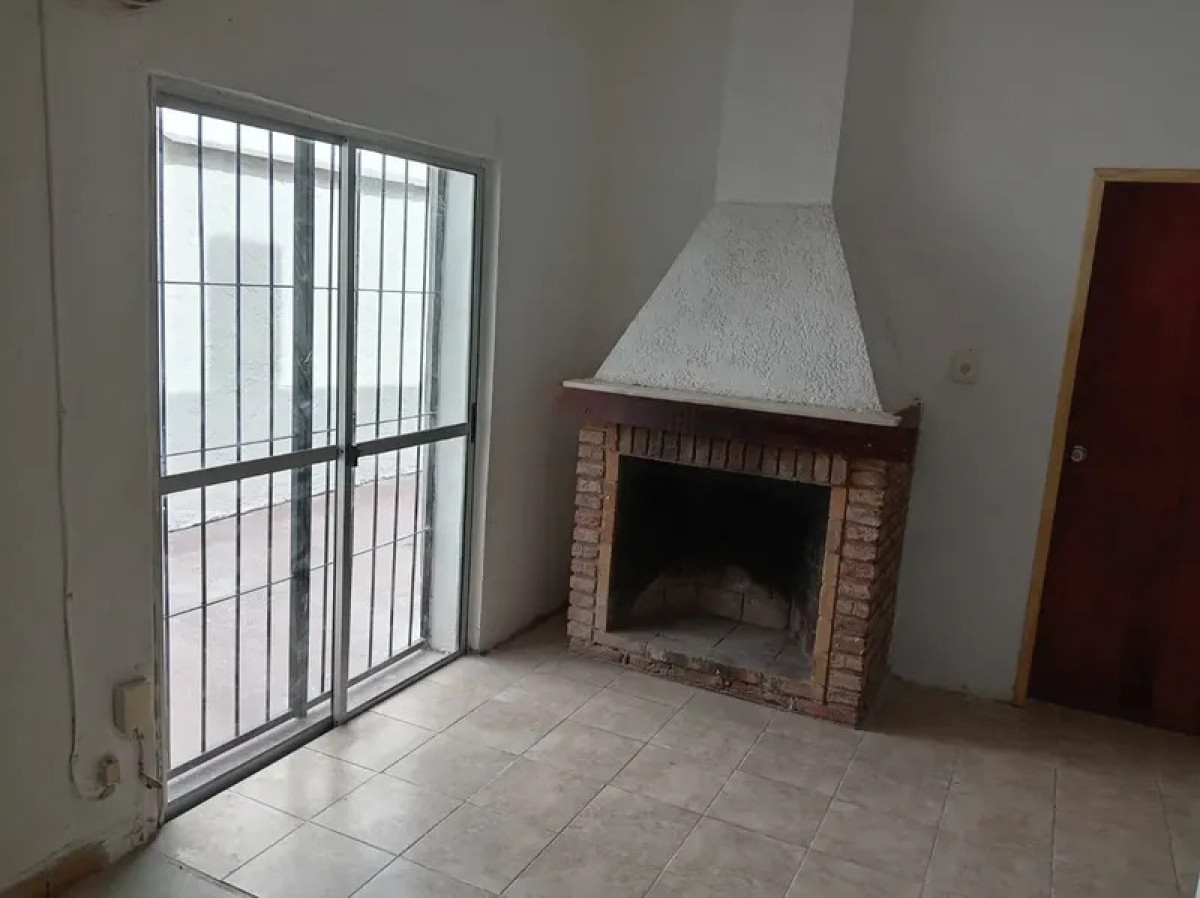 Casa ID.6400 - Venta Casa 3 Dormitorios Paso Molino con patio y cochera