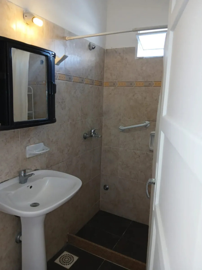 Casa ID.6882 - Alquiler Apartamento 2 Dormitorios Buceo Patio y Cochera