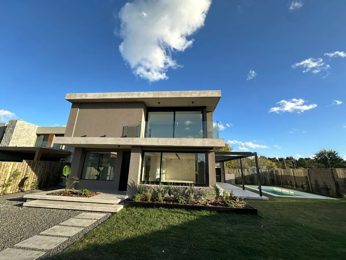 Casa ID.4595 - Alquiler Casa a Estrenar Barrio Privado Parques II con Piscina
