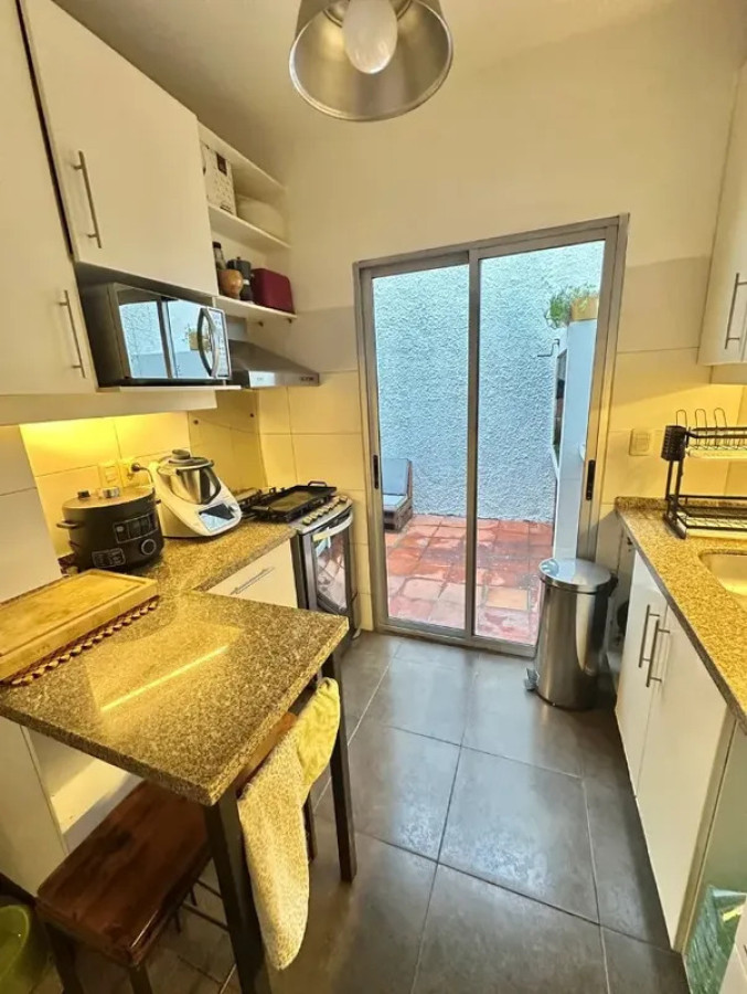 Casa ID.6069 - Alquiler Casa 3 Dormitorios Pocitos con patio y cochera