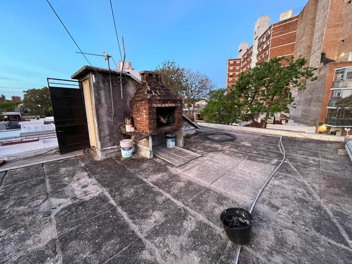 Casa ID.5345 - Venta Casa de Altos 2 Dormitorios Buceo con Balcon y Azotea