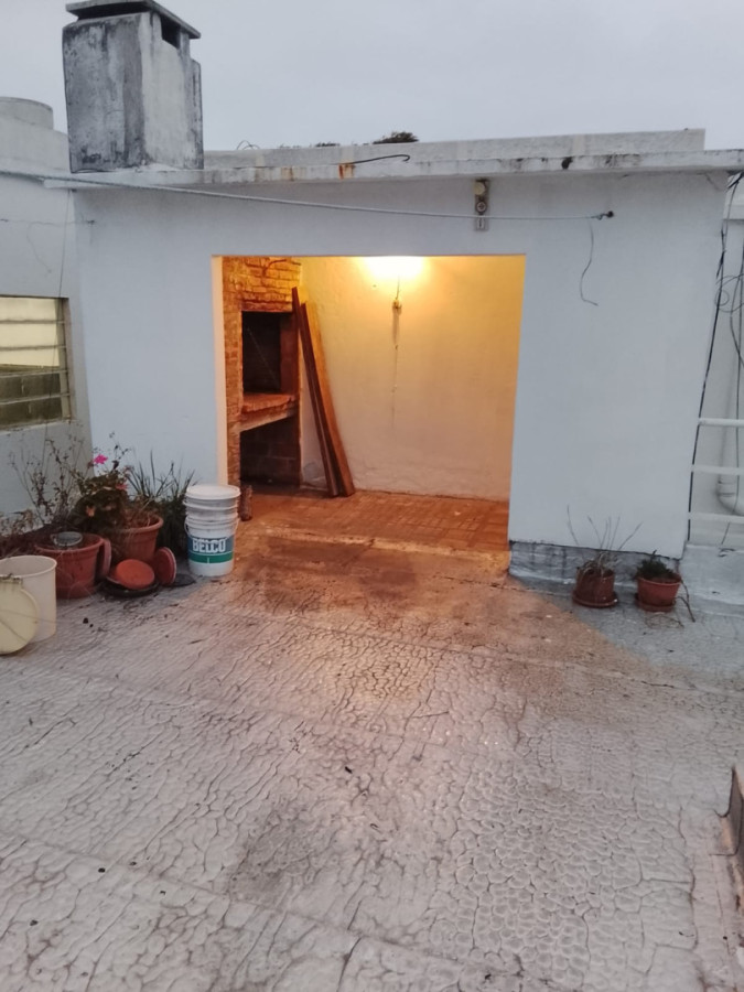 Casa ID.6452 - Alquiler o Venta Casa 4 Dormitorios Buceo Parrillero y Cochera