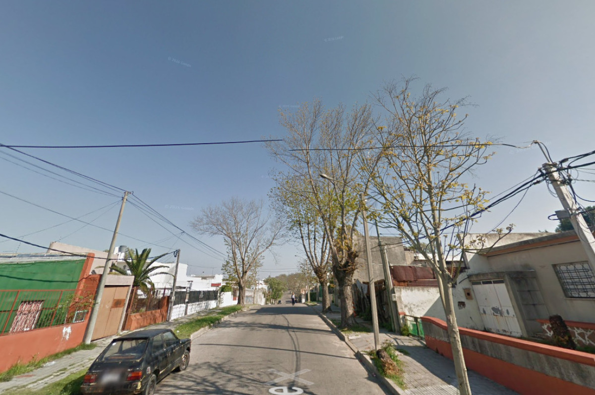 Casa ID.6217 - Alquiler Casa 2 Dormitorios Cerro con Cochera y Patio